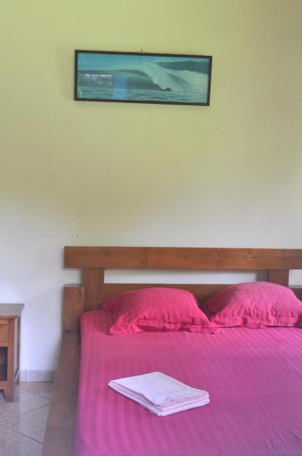 Hotel Fare Om Pihaena Esterno foto